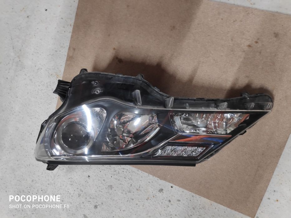 Ляв фар Toyota Rav4/ Тойота Рав 4 2014г.