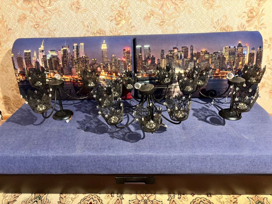 Продам люстру черная