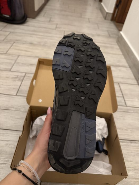 Нови обувки TERREX