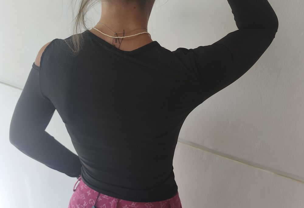 Top negru stare perfecta