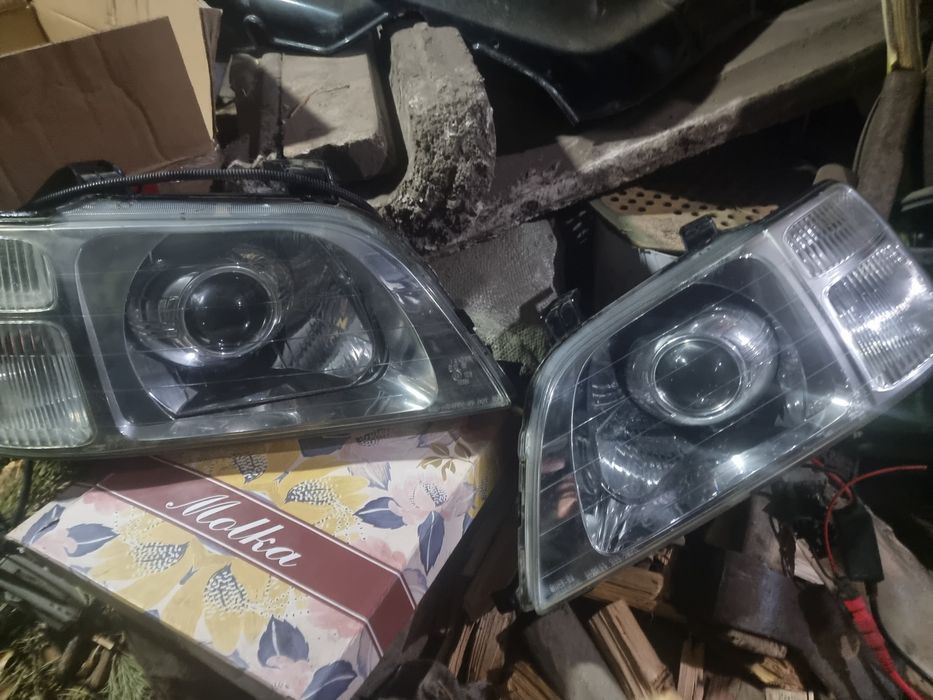 Продам фары би лед на хонда црв рд 1