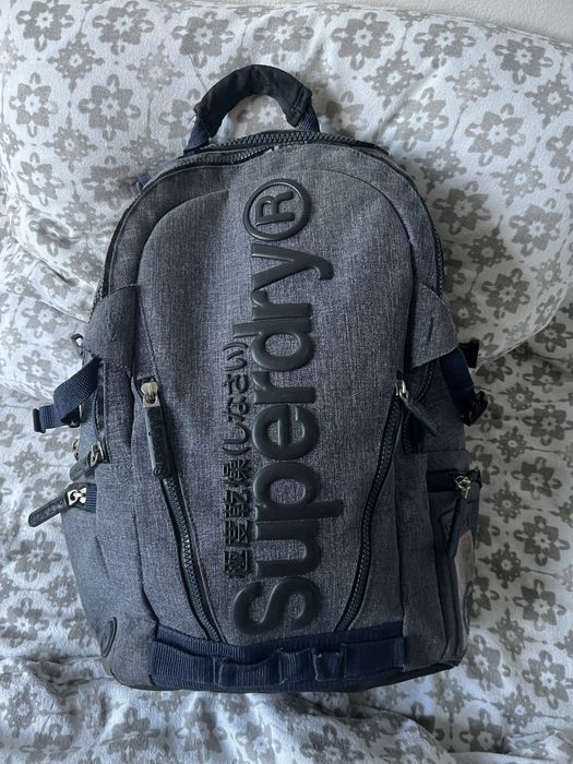 Оригинална раница Superdry Tarp Backpack, 21L (сив меланж)