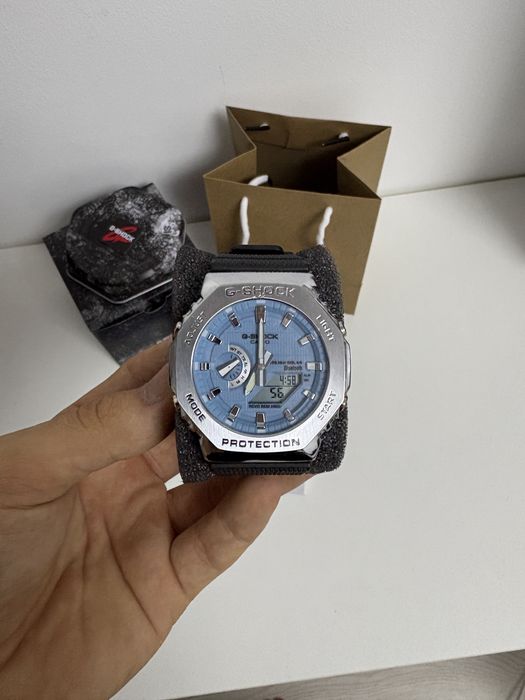 Casio G-Shock GM-B2100 – Silver / Ice Blue