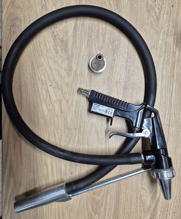 Pistol pentru sablat Yato