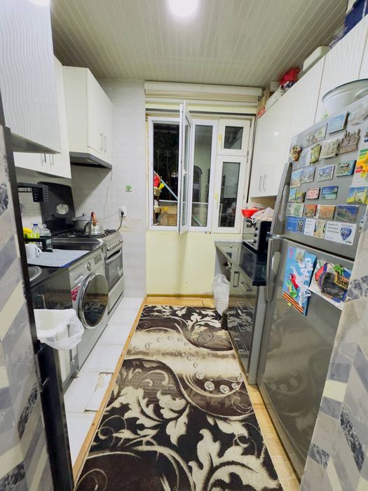 Срочно продаётся квартира ТТЗ бозор 4 комнт