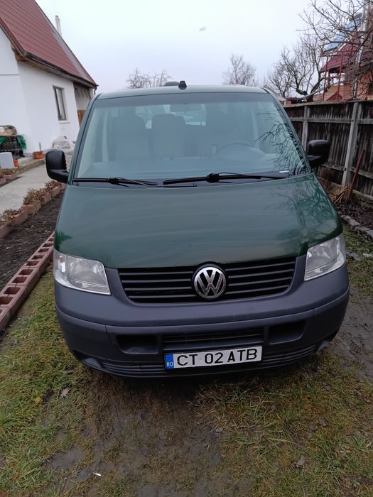 Vând Wolksvagen Transporter  T 5