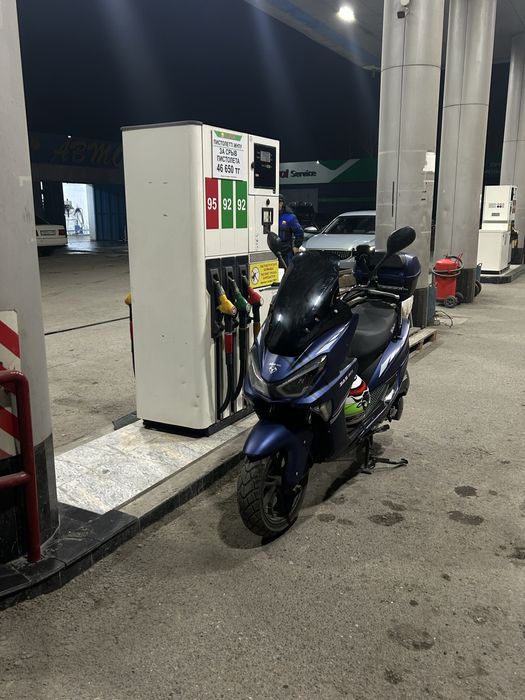 Мопед макси 150кубов