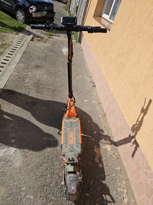 Trotineta electrică RCB