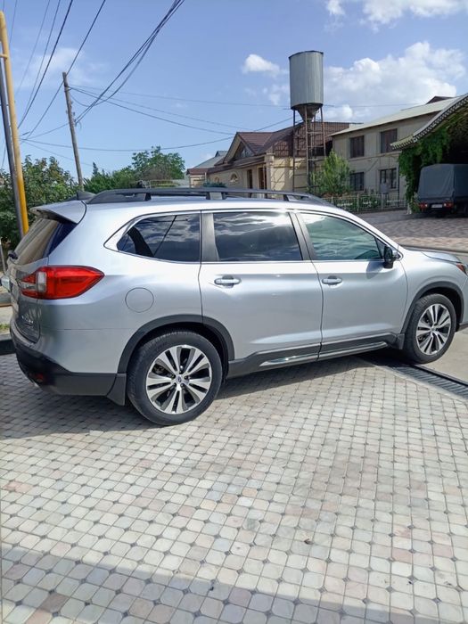Subaru Ascent, кроссовер