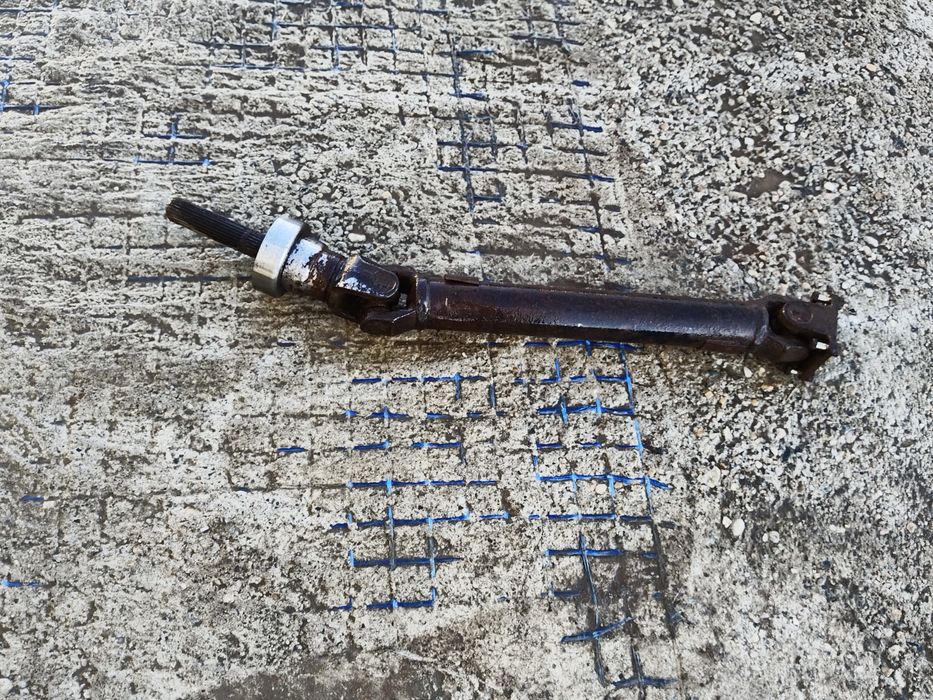 Cardan mic pentru reductor Ford Ranger și Mazda BT50 an 2010