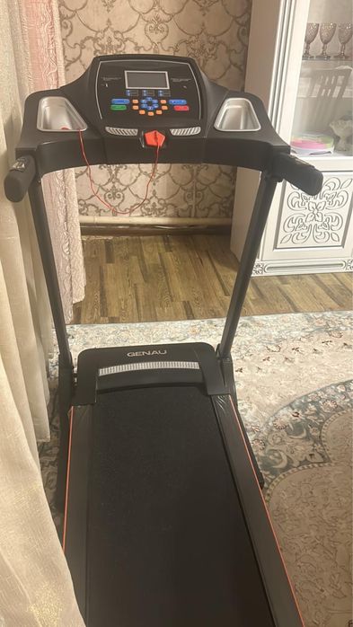 Продам беговую дорожку