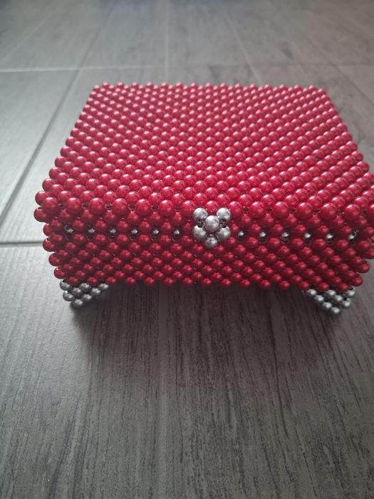 Продам шкатулку для украшений