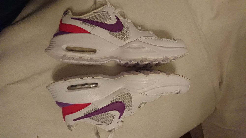 Pantofi sport nike, 39, noi