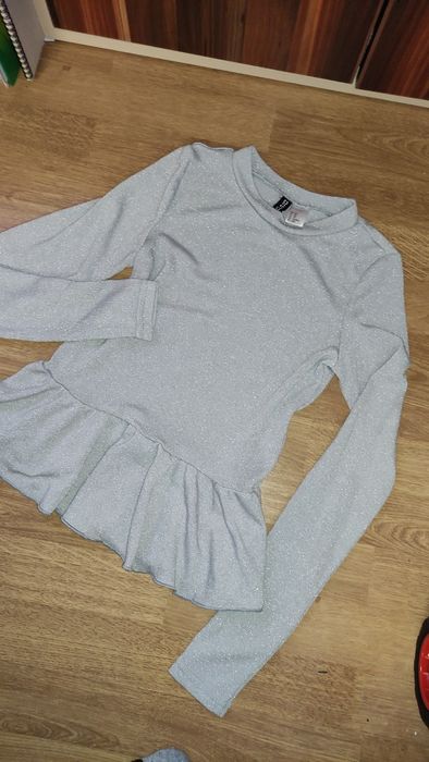 H&M нова блестяща блуза