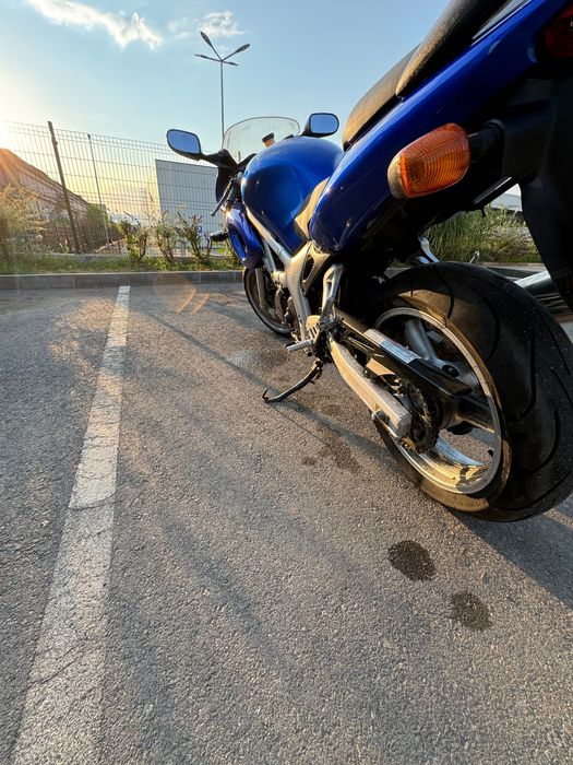 Мотоциклет Сузуки СВ650С