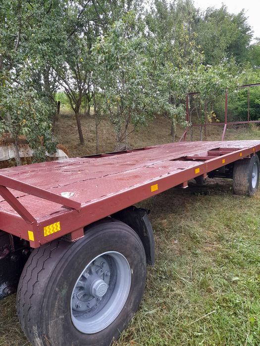 Trailer baloti platforma