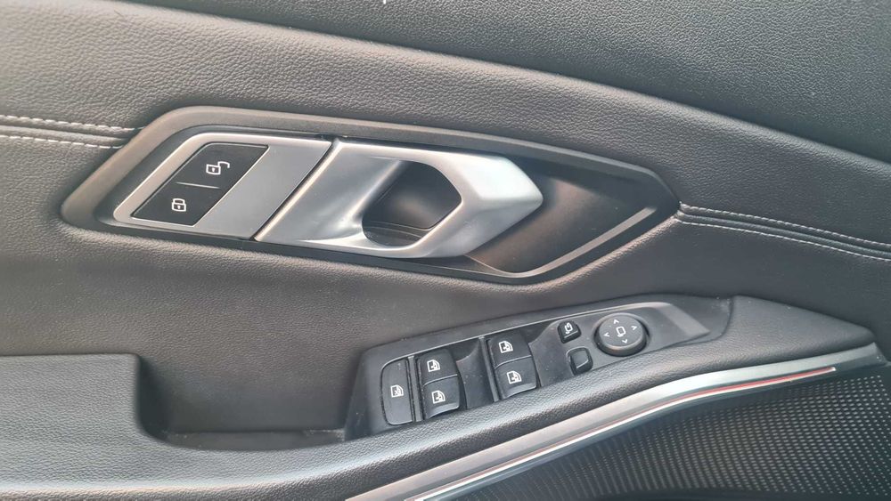 BMW 320 D xdrive, Luxury Line, Piele , Adaptive Cruise Control ,sedan