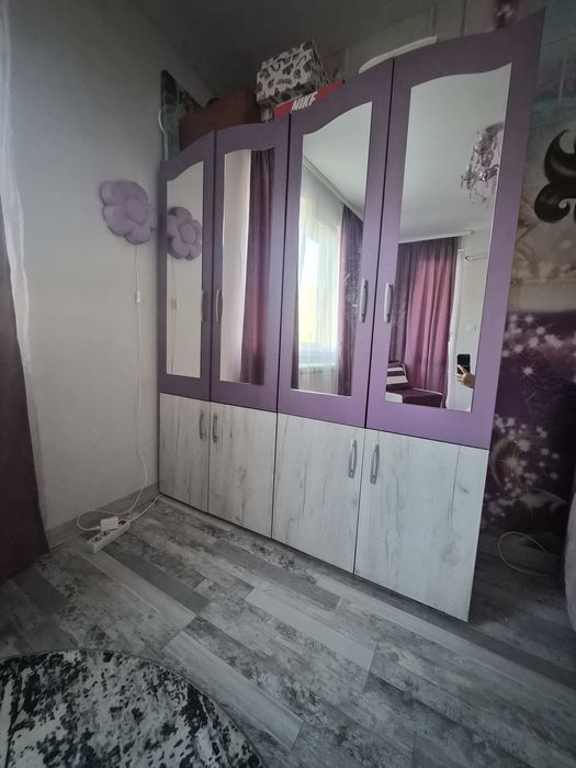 Детска лилава стая,легло,гардероб,бюро,стол и скрин ,разт.фотьойл.