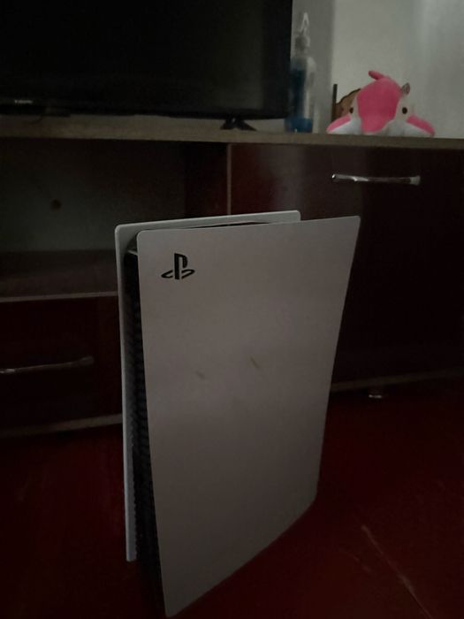 Продам Плэйстейшн 5