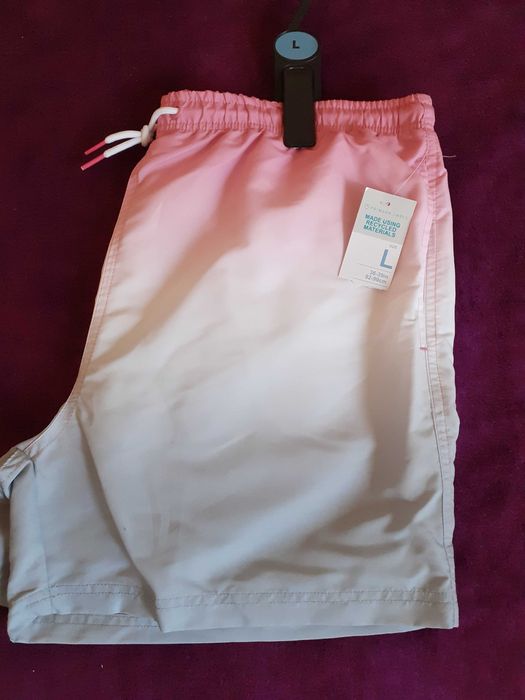 нови мъжки шорти размер Л