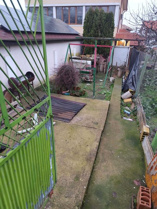 Продава се Тристаен апартамент в Разград, Център - 1000 кв.м за 64 €/кв.м - Снимка #14