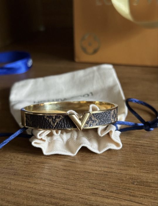 Часы Pandora + Браслет Louis Vuittion