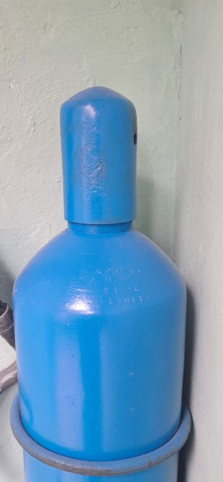 Кислородный балон.