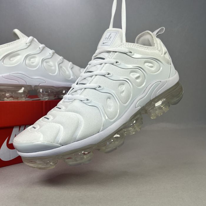 Nike Vapormax Plus "Triple White"! НОВИ!