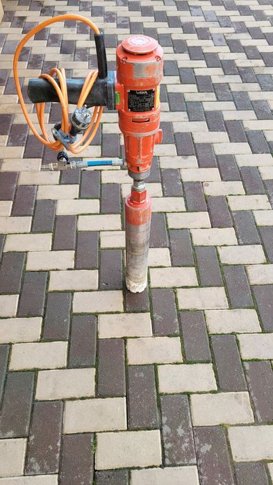 Masina profesionala de carotat Weka