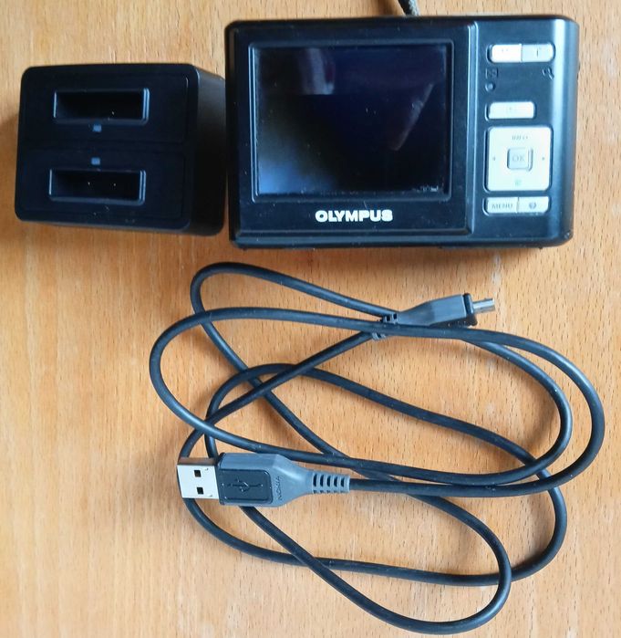 Фотоапарат OLYMPUS T-100