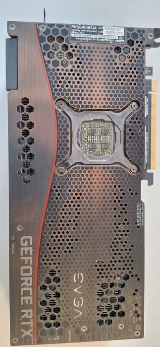 Продавам видеокарта   EVGA GeForce RTX 3090 FTW3 ULTRA GAMING 24GB
