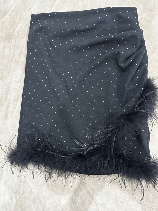 Стилна пола с пера