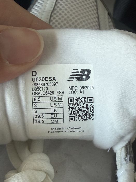 Продам New Balance 530