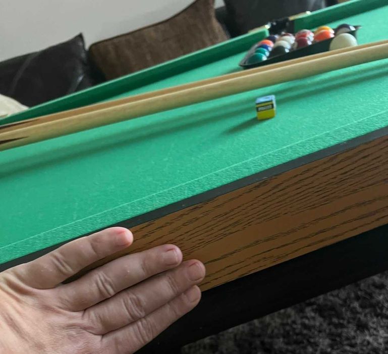 билярдна маса /среден размер: 75/150/