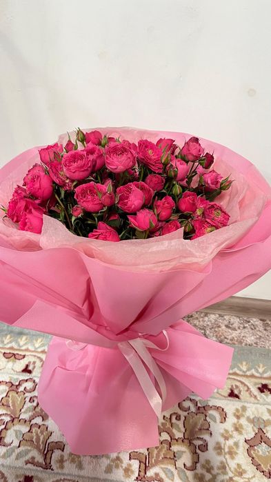 Продам свежий сегодняшний букет из кустовых роз