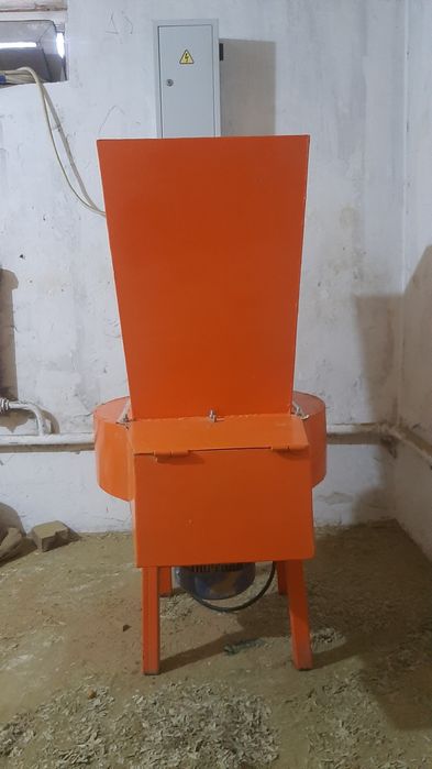 Комагай, измельчитель зерна и сена