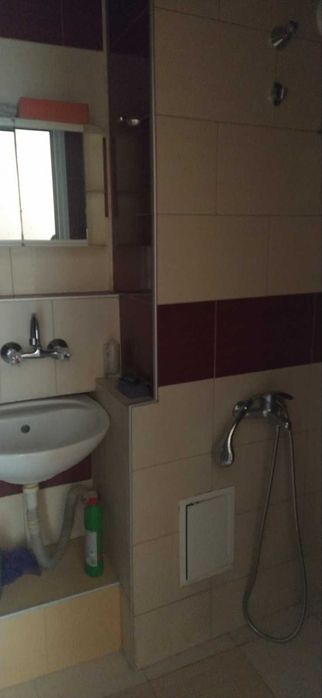 Дава се под наем Тристаен апартамент в Димитровград - 70 кв.м за 178.5 € - Снимка #7