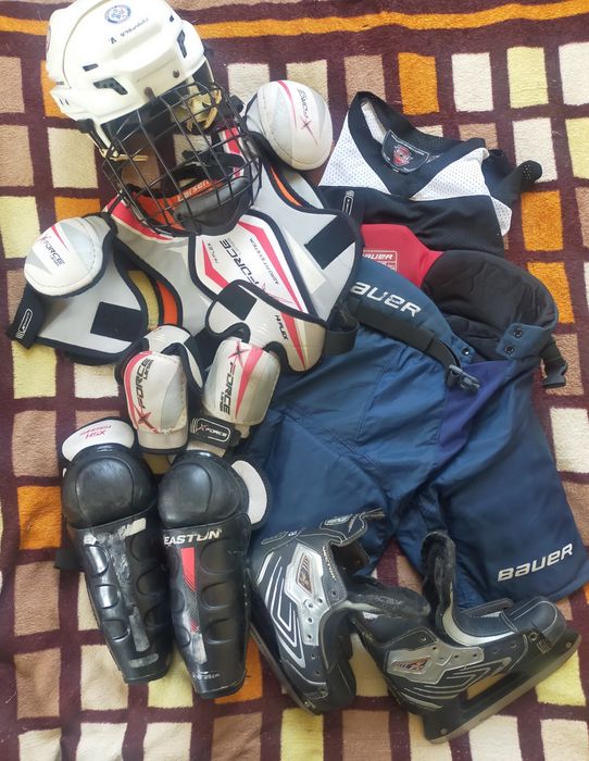 Хоккейная форма б/у , торг