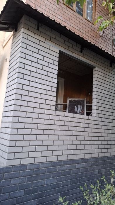 Кладка балкон Balkonga gisht teramiz