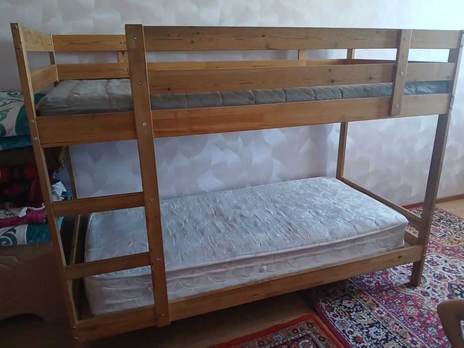 Продаётся 2 ярусные кровать