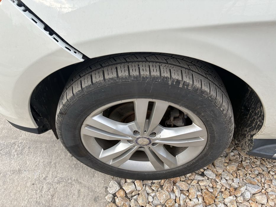 Mercedes w166 ml Брони калници стопове фар джанти с гуми