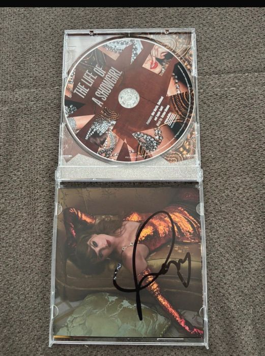 Taylor Swift - The Life Of A Showgirl Signed CD Semnat
