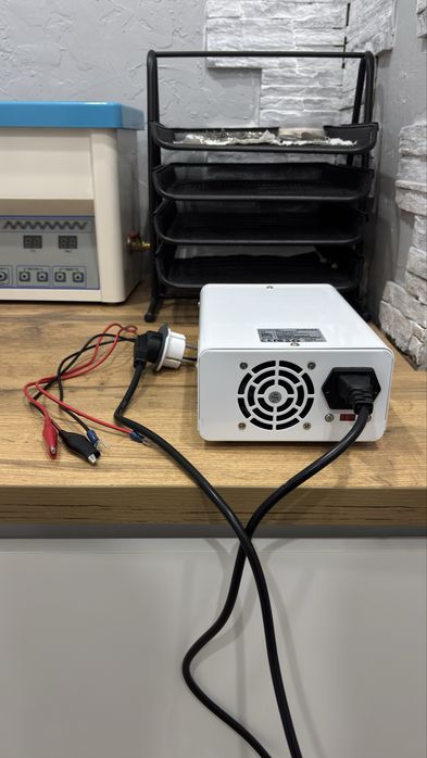 Продам Лабораторный блок питания WNPTEK TPS605 (60V 5A)