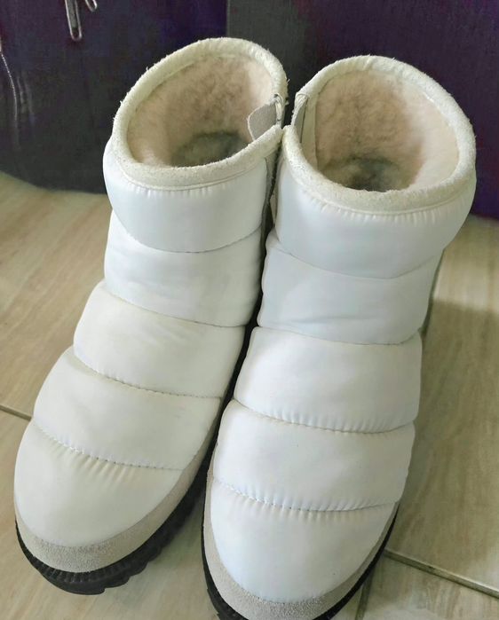 UGG cizme de zăpadă