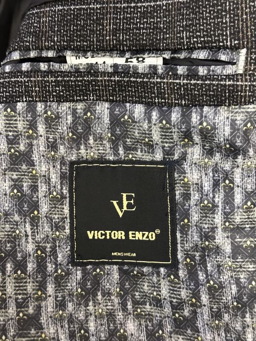 Продам пиджак турция VICTOR ENZO