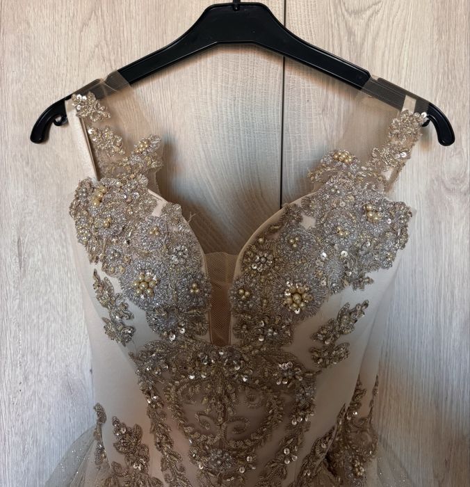 Дамска бална рокля