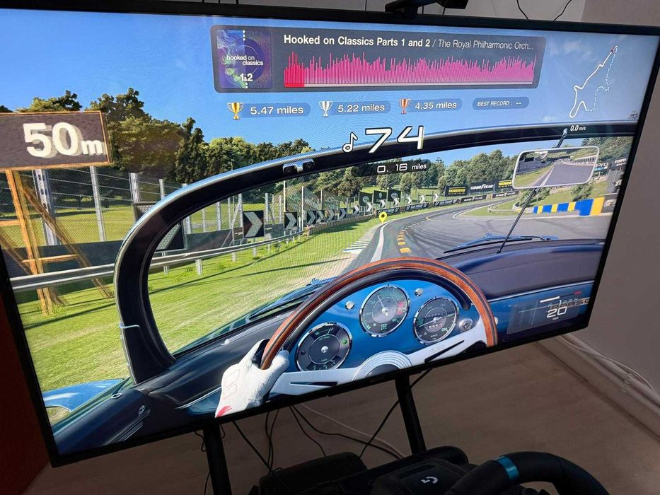 Vând Setup Complet Sim Racing, VR & Gaming 4K – PS5, Simulator Huzaro, TV SONY BRAVIA 3, Volan Logitech & PS VR2