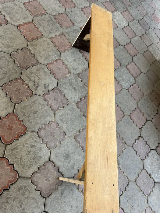 Продам стол и скамейки