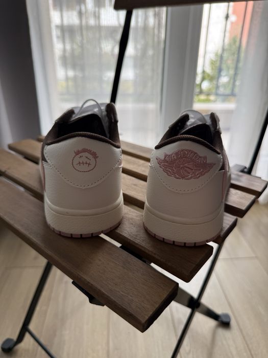 Маратонки nike dunk travis scott