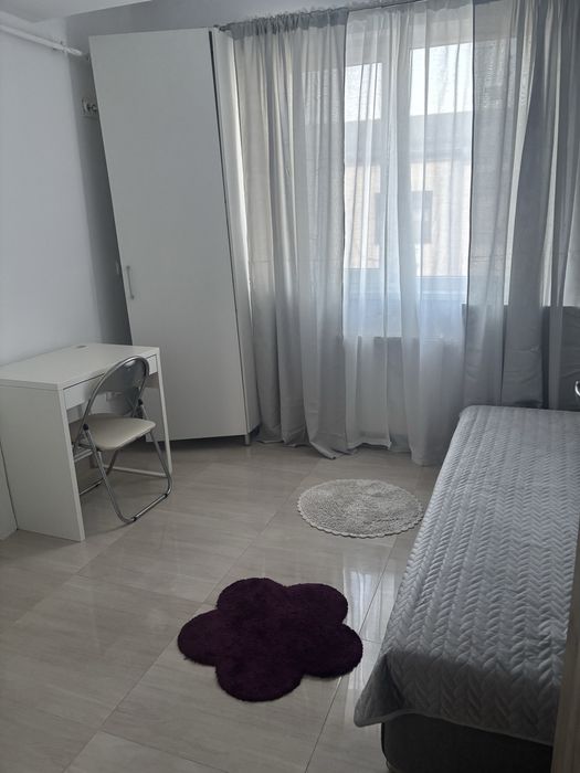 Inchiriez apartament 3 camere